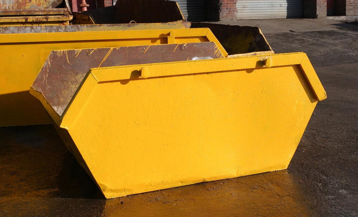 Benefits of Hiring a Skip for Waste Management