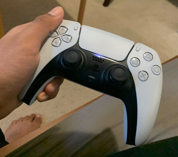 DualSense controller haptic feedback for Guitar Hero PS5
